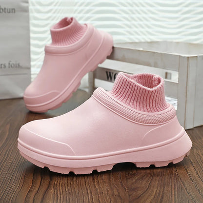 YISHEN Women Shoes Kitchen Work Shoes Oil-Resistant Waterproof Non-Slip Hotel Restaurant Chef Shoes Winter Flat Boots for Couple